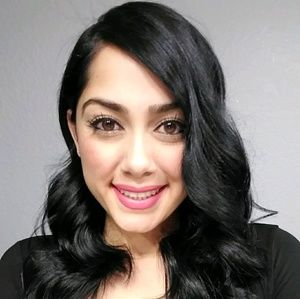 Meet your Posher, Nidia